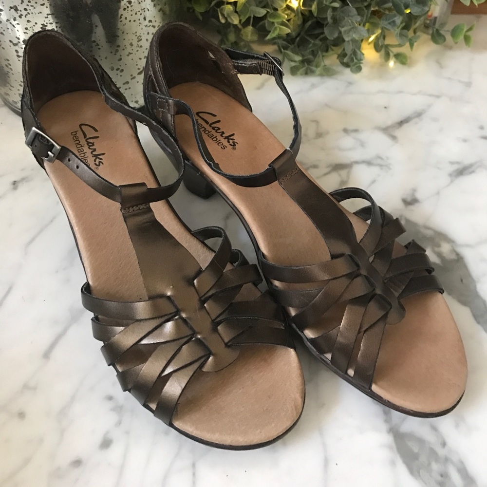 Clarks Bendables size 9 NWOT